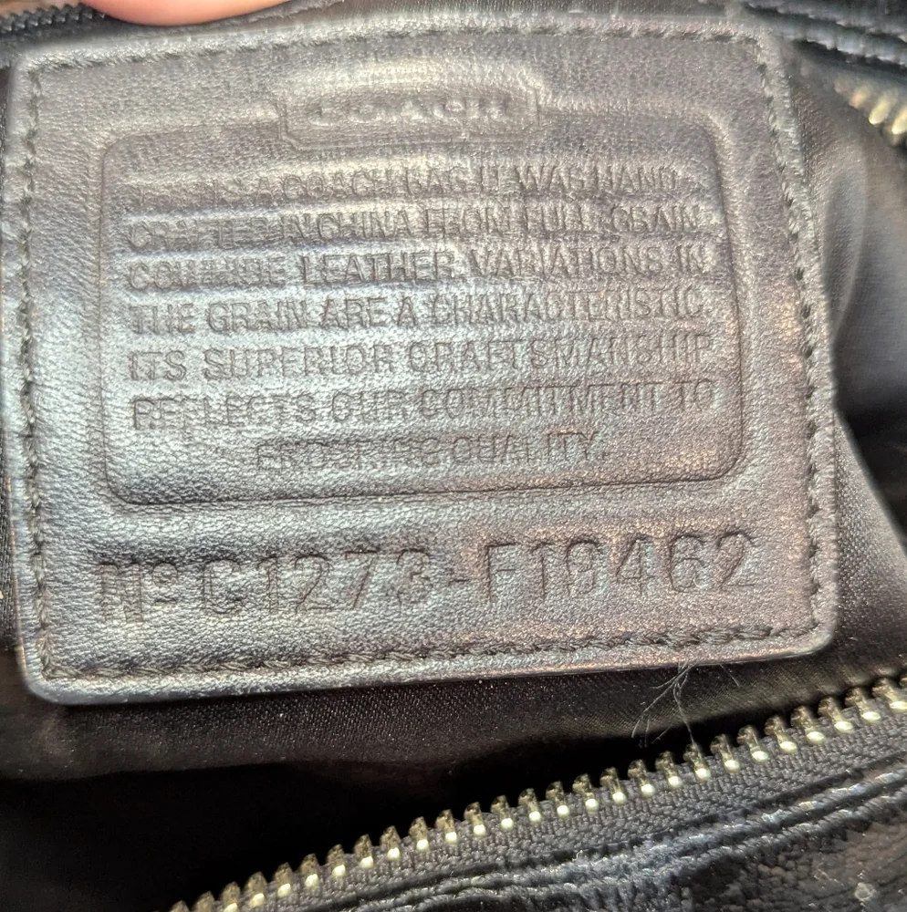 Coach Gallery Embossed Black Patent Leather Tote Bag EUC - Picture 3 of 11